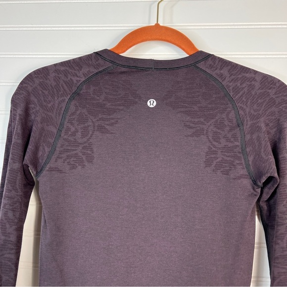 Lululemon Swiftly Tech Long Sleeve Floral Print Purple Plum size 4 - Picture 5 of 11
